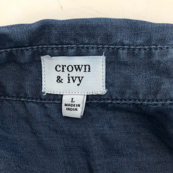 Crown & Ivy sleeveless chambray  top size L - Picture 6 of 6